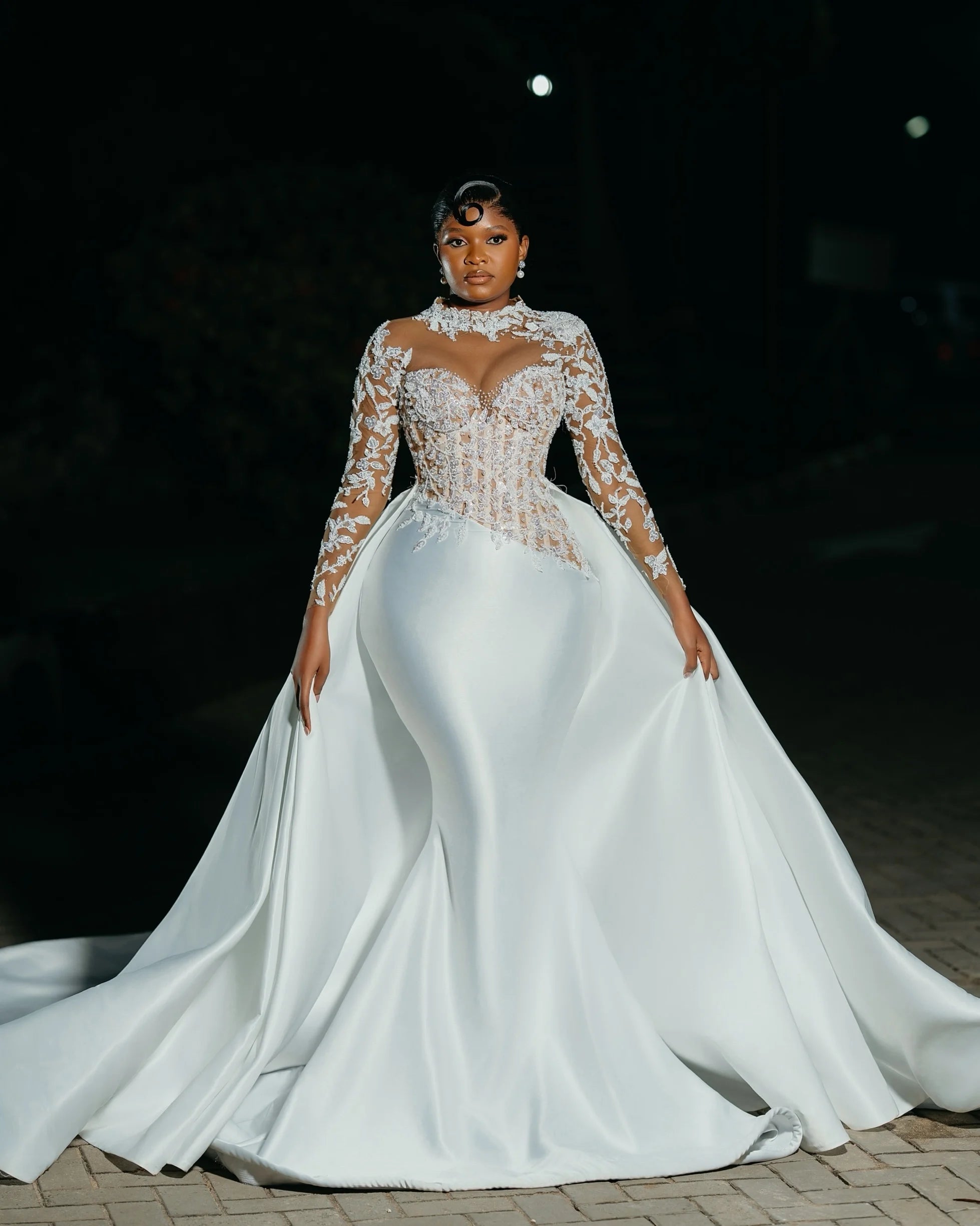 Luxury Mermaid Wedding Dress For Black Women Customized Long Sleeve Lace Beaded Corset Bridal Gown Detachable Satin Wedding Robe