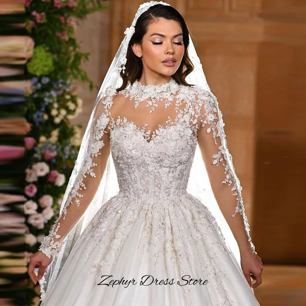 Exquisite Handmade Flowers Customized Wedding Dress Elegant O-Neck A-Line Bridal Gowns Modern Satin Long Sleeves Robe de mariée